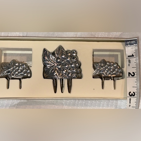 NWT Pier 1 Aluminum Cheese Service Set New Party Charcuterie - Picture 6 of 6